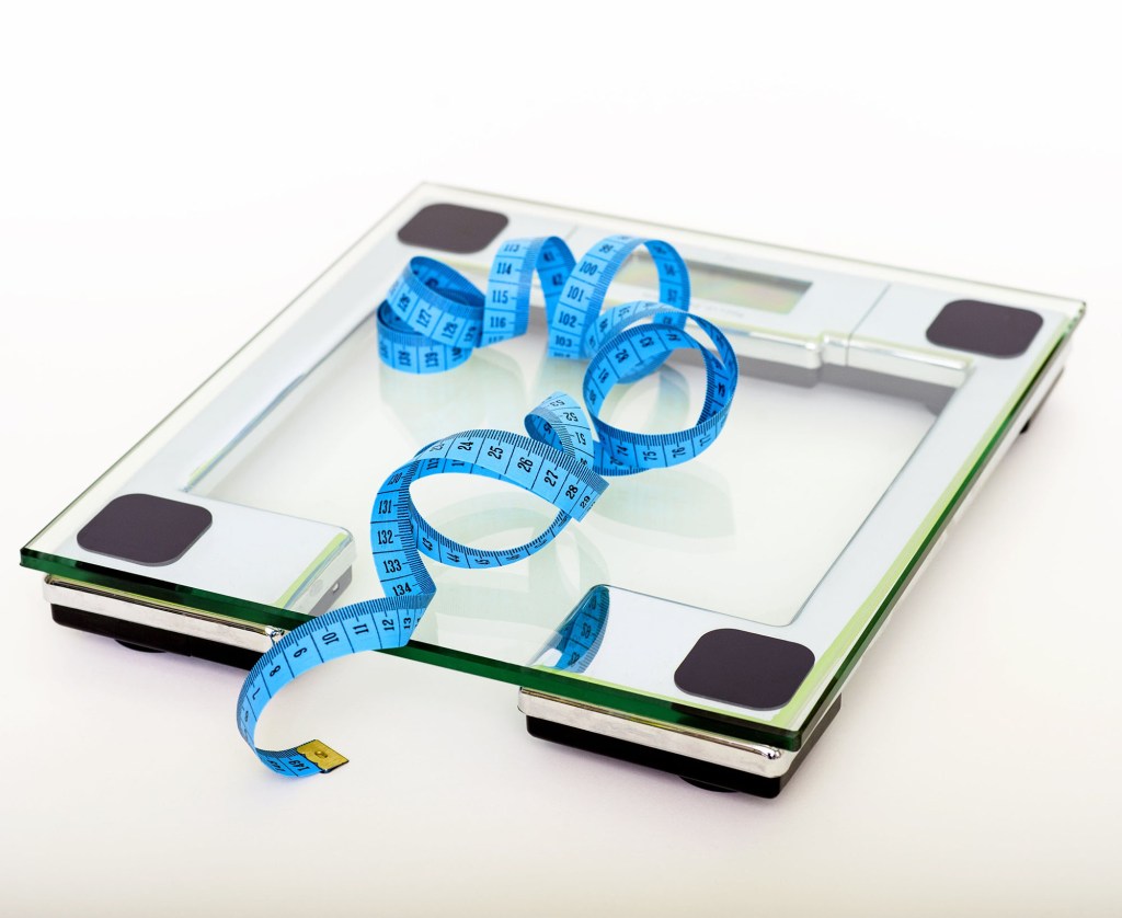 scale and table measure for weight loss